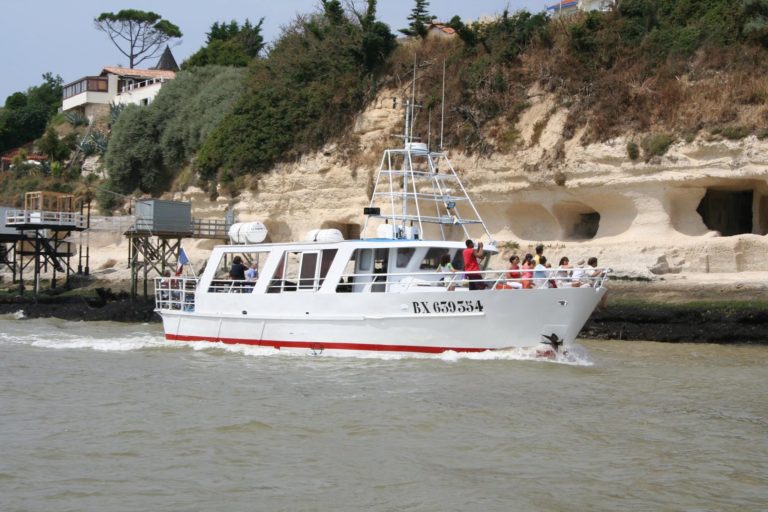 Promenade en mer estuaire, Meschers et grottes de Regulus vedettes la bohème